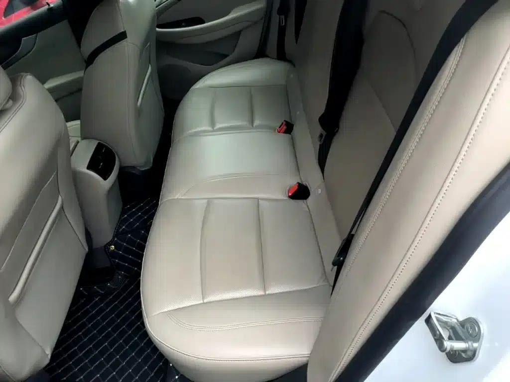 2017 Chevrolet Malibu 1.5T Automatic Luxury Edition — миниатюра 17
