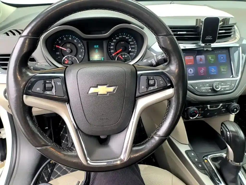 2017 Chevrolet Malibu 1.5T Automatic Luxury Edition — миниатюра 10