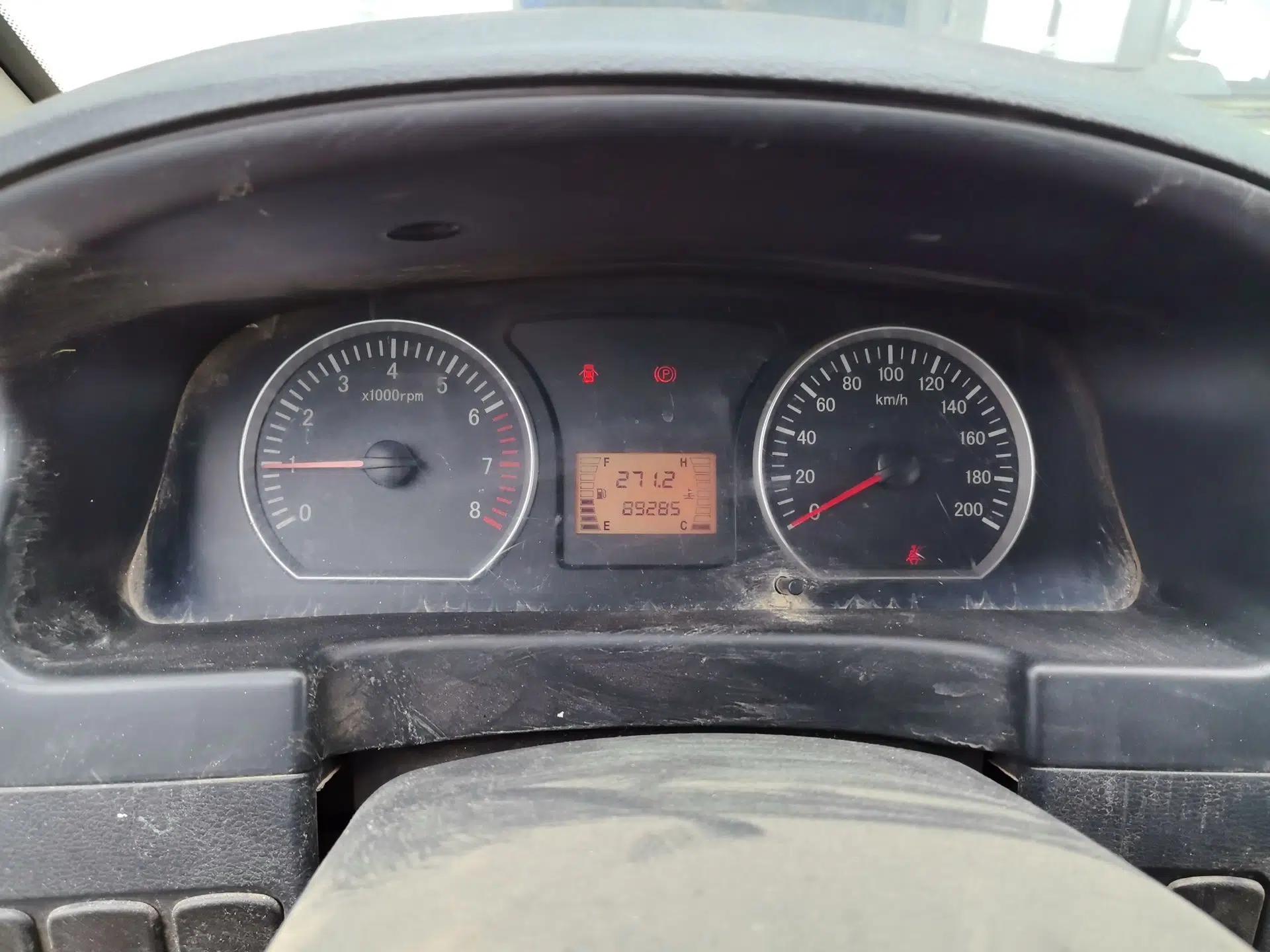 FORTHING Lingzhi 2015 M3 1.6L 7-Seater Standard Model — миниатюра 11