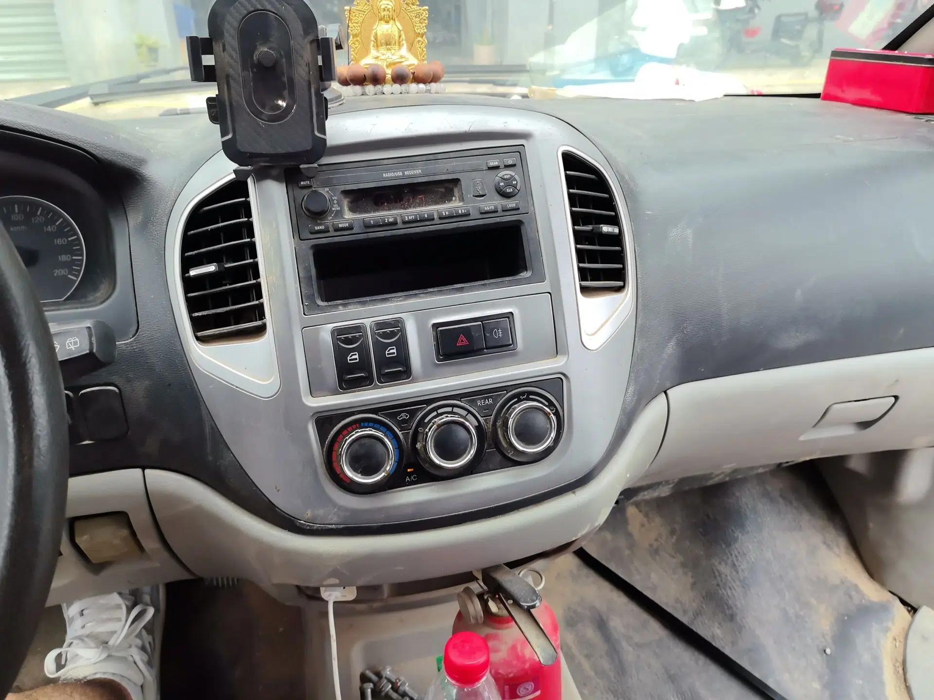 FORTHING Lingzhi 2015 M3 1.6L 7-Seater Standard Model — миниатюра 13