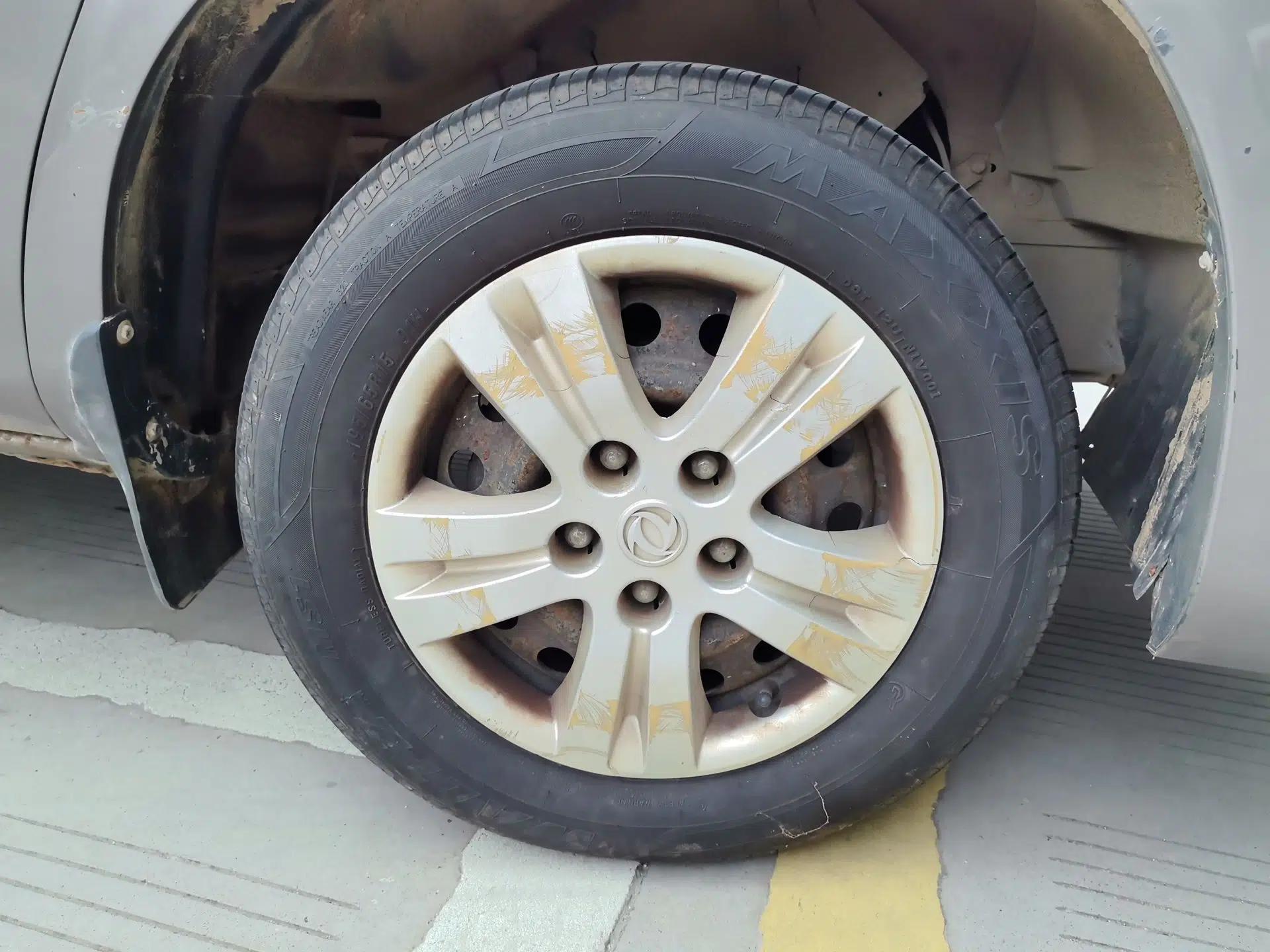 FORTHING Lingzhi 2015 M3 1.6L 7-Seater Standard Model — миниатюра 8
