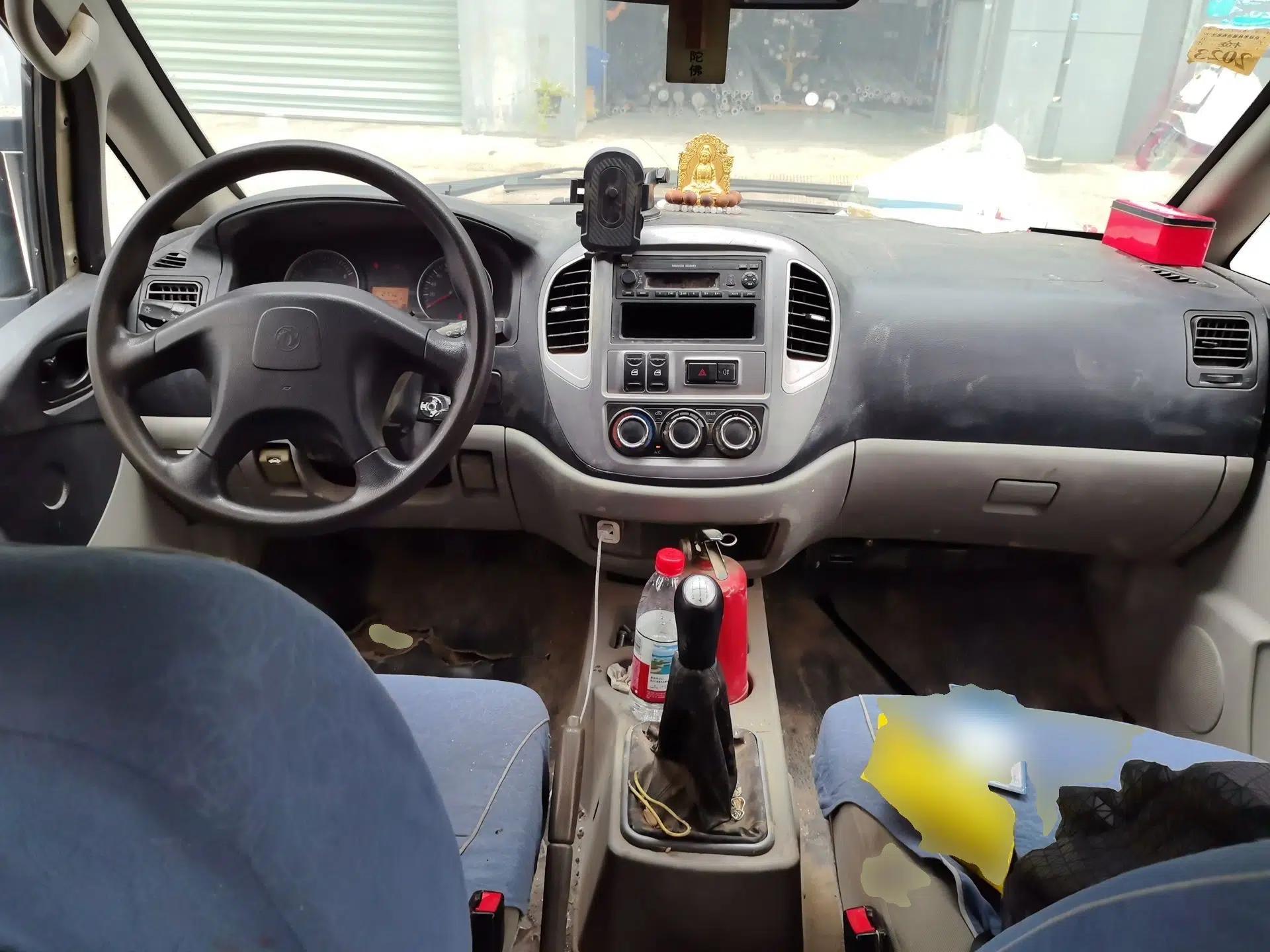 FORTHING Lingzhi 2015 M3 1.6L 7-Seater Standard Model — миниатюра 9