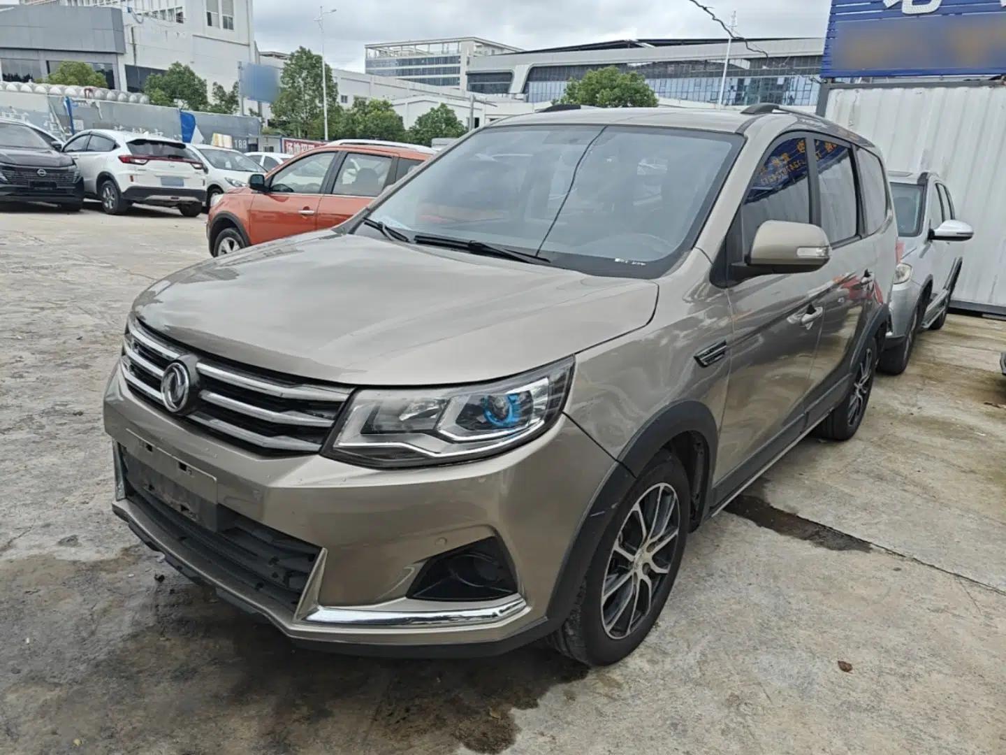 FORTHING SX6 2019 1.6L Manual Luxury Model China VI Standard — миниатюра 1
