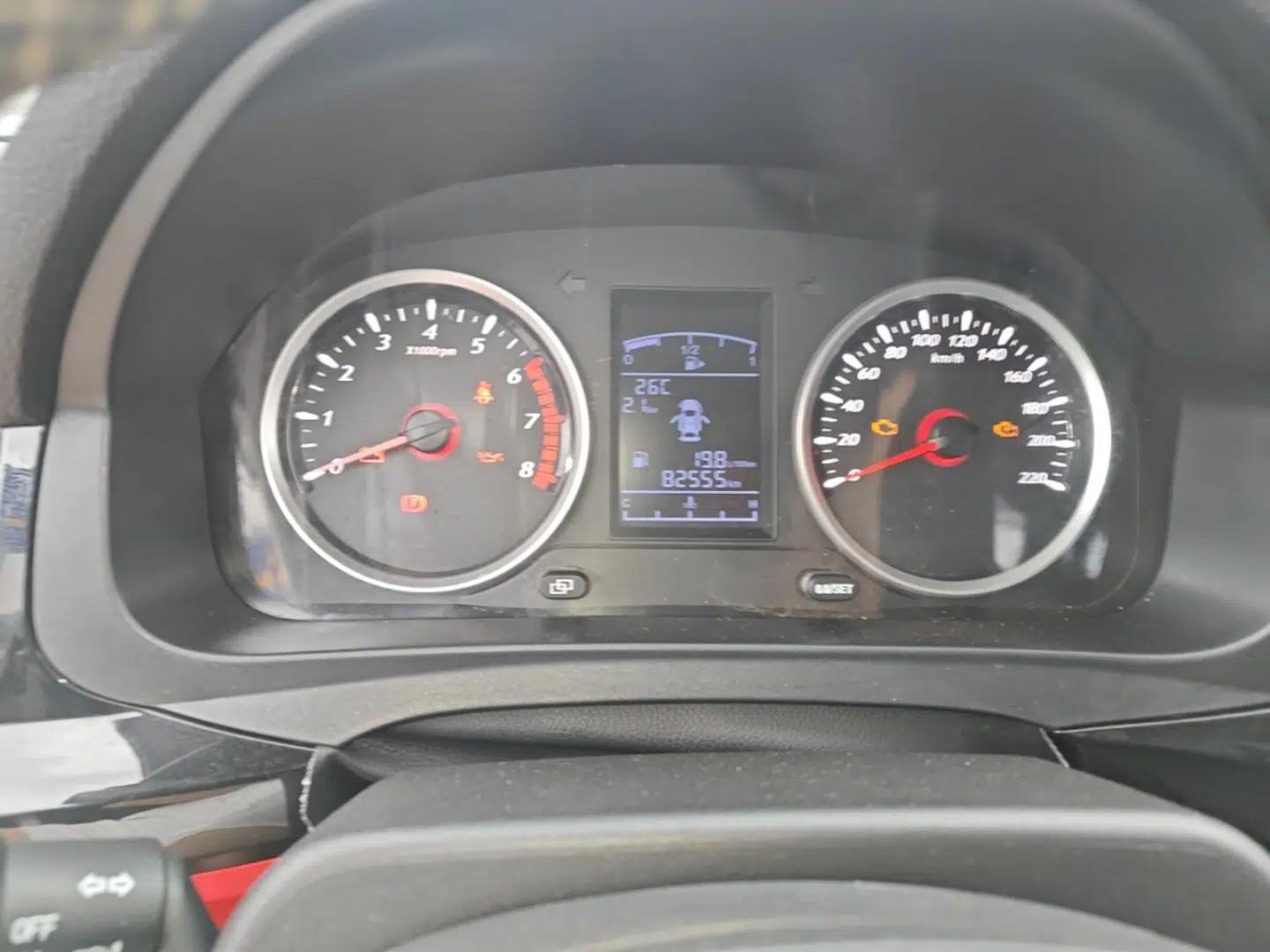 FORTHING SX6 2019 1.6L Manual Luxury Model China VI Standard — миниатюра 14