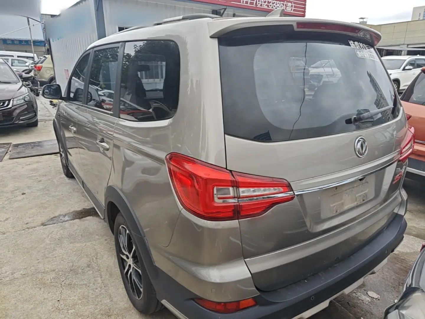 FORTHING SX6 2019 1.6L Manual Luxury Model China VI Standard — миниатюра 4