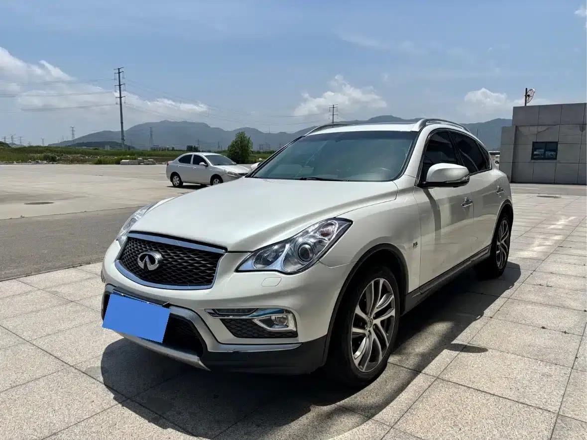 Infiniti QX50 2015 2.5L Luxury Edition — миниатюра 3