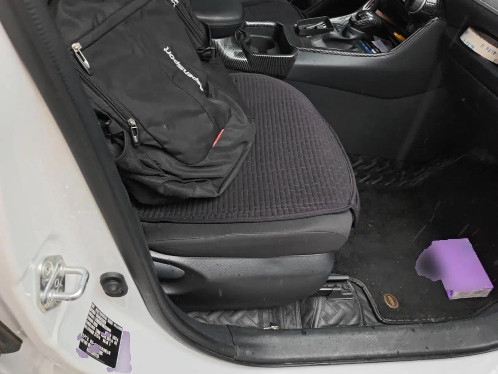 Toyota RAV4 2021 2.0L CVT Two-Wheel Drive Urban Edition — миниатюра 24