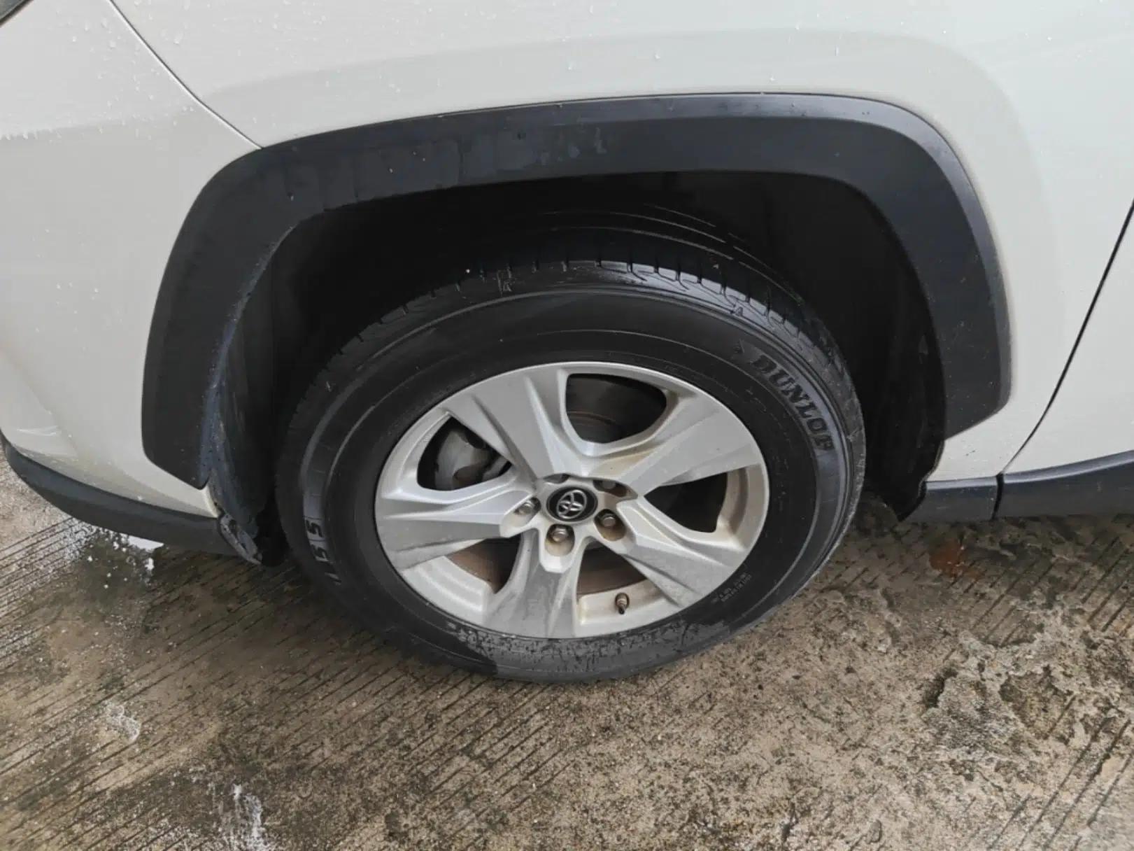 Toyota RAV4 2021 2.0L CVT Two-Wheel Drive Urban Edition — миниатюра 10