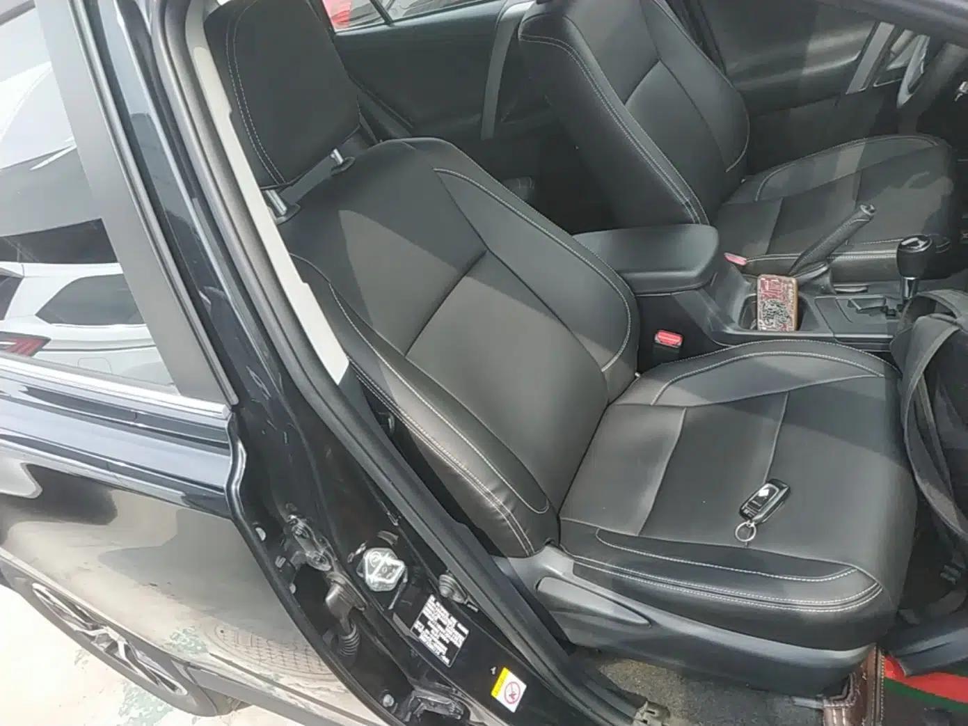 Toyota RAV4 2018 2.0L CVT Two-Wheel Drive Fashion X Edition — миниатюра 19