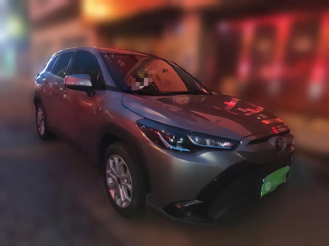 Toyota FRONTLANDER 2022 2.0L CVT Leading Edition — миниатюра 3