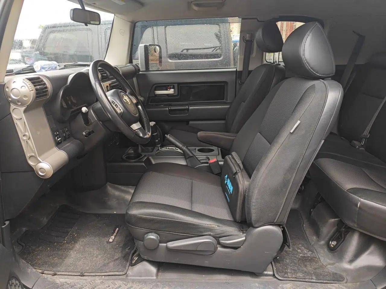 Toyota FJ Cruiser 2007 4.0L — миниатюра 15