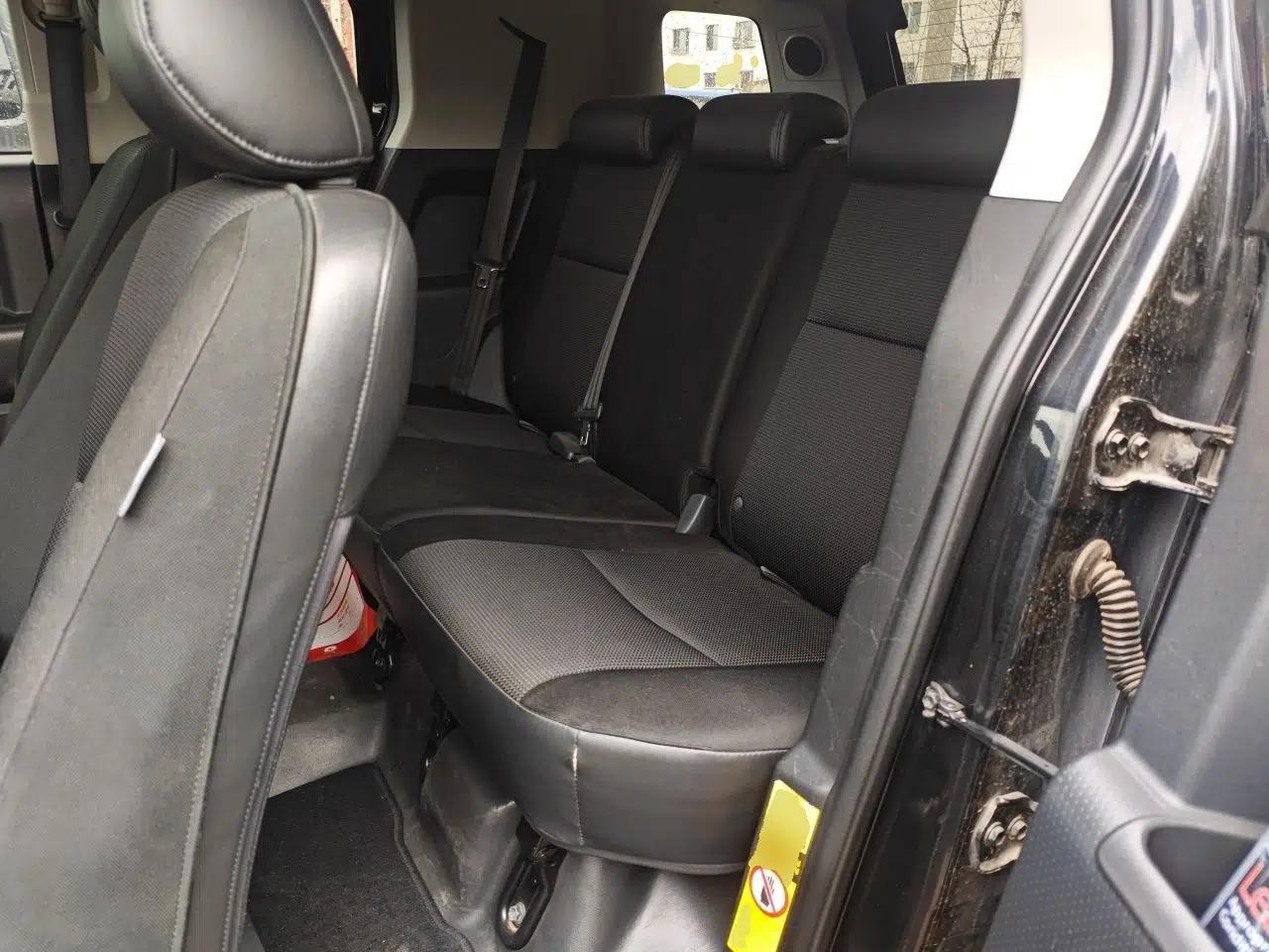 Toyota FJ Cruiser 2007 4.0L — миниатюра 17