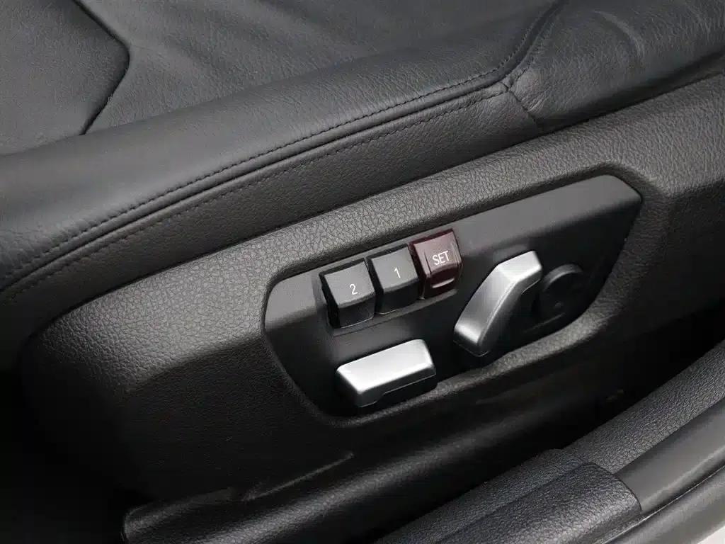 BMW 3 Series 2016 328Li Fashion Edition — миниатюра 4