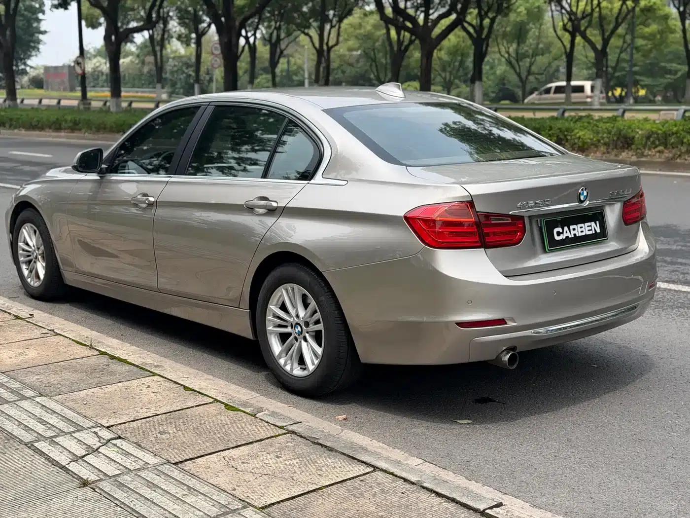 BMW 3 Series 2013 320Li Fashion Edition — миниатюра 5