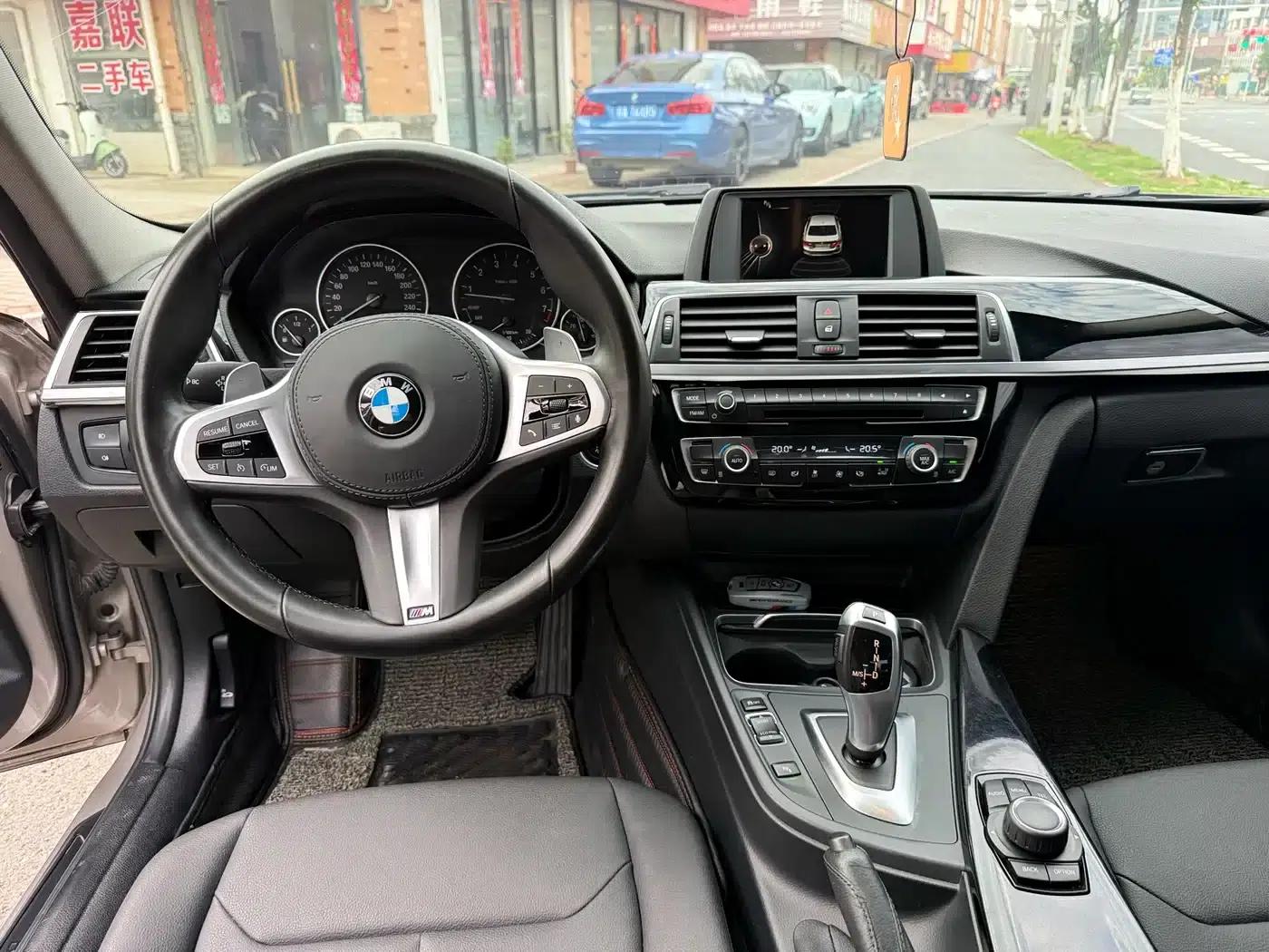 2017 BMW 3 Series 320Li Fashion Edition — миниатюра 6