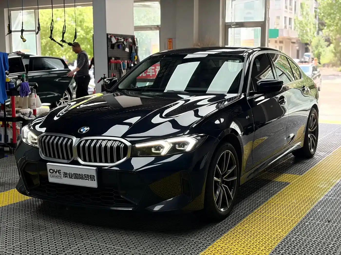 2024 BMW 3 Series 320Li M Sport Package — миниатюра 1