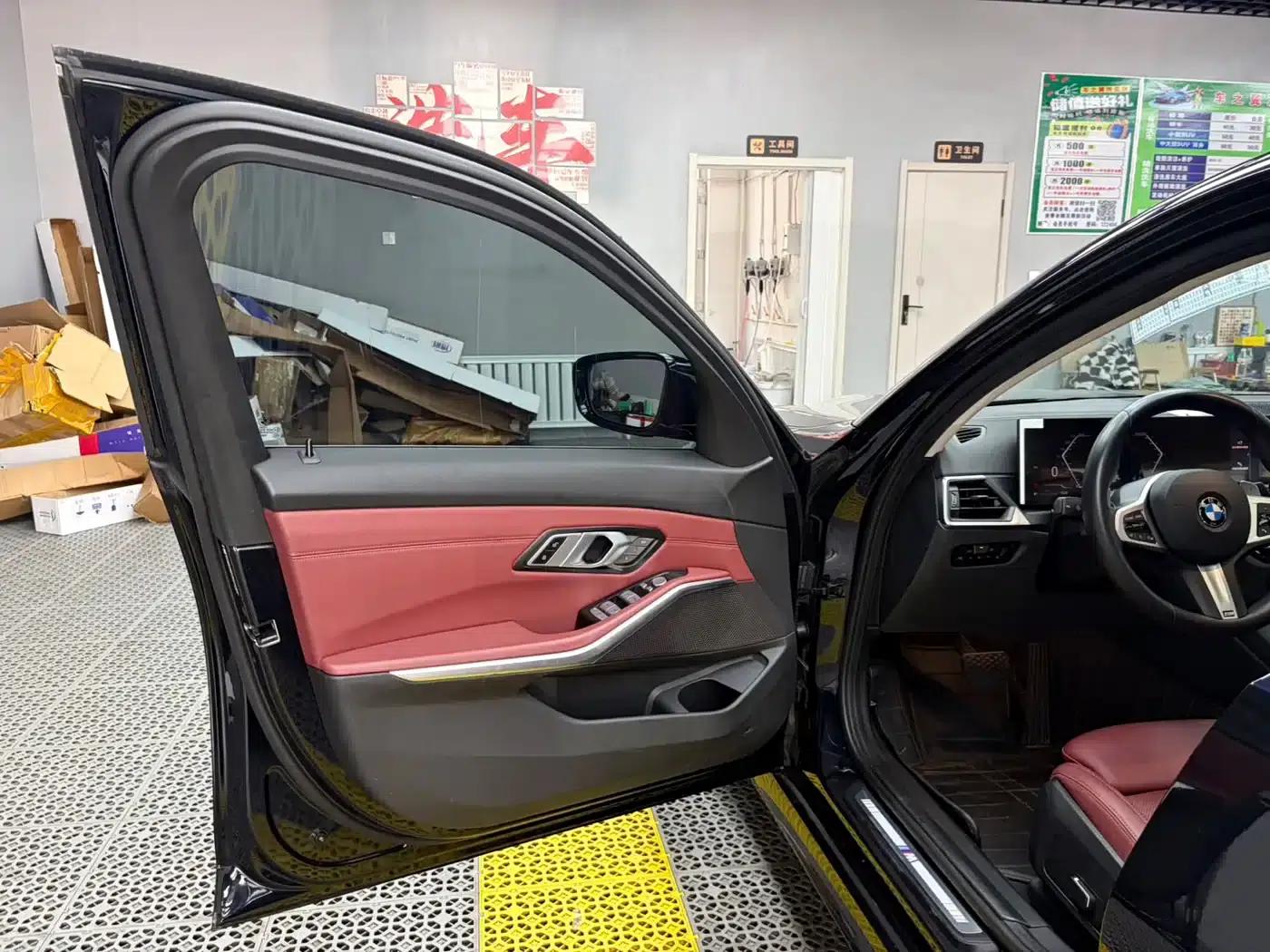 2024 BMW 3 Series 320Li M Sport Package — миниатюра 16