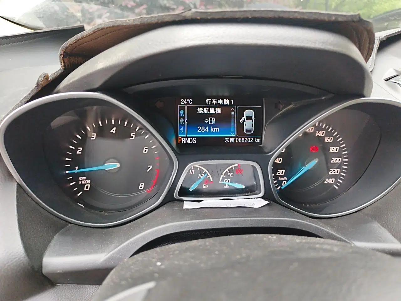 Ford Kuga 2013 1.6L GTDi 4x4 Elite Model — миниатюра 11