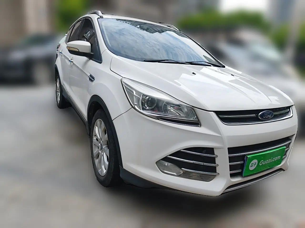 Ford Kuga 2013 1.6L GTDi 4x4 Elite Model — миниатюра 3
