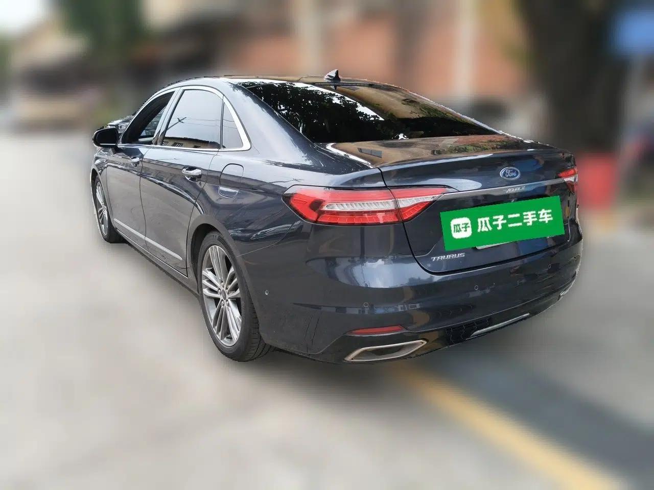 Ford Taurus 2019 EcoBoost 245 Vignale Deluxe Edition — миниатюра 4