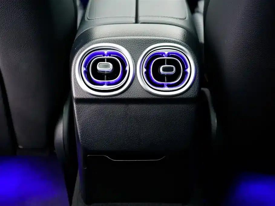 2023 Mercedes-Benz C-Class C 260 L Sport Edition — миниатюра 25