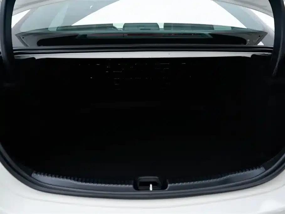 2023 Mercedes-Benz C-Class C 260 L Sport Edition — миниатюра 9