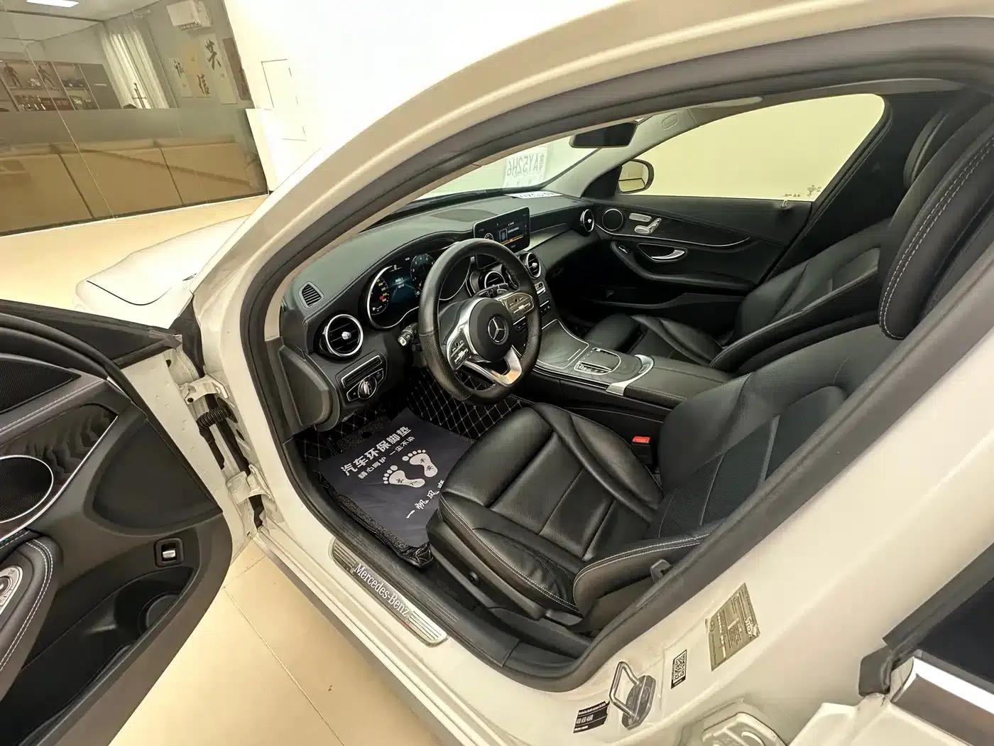 2020 Mercedes-Benz C-Class C 260 L Sport Edition — миниатюра 3