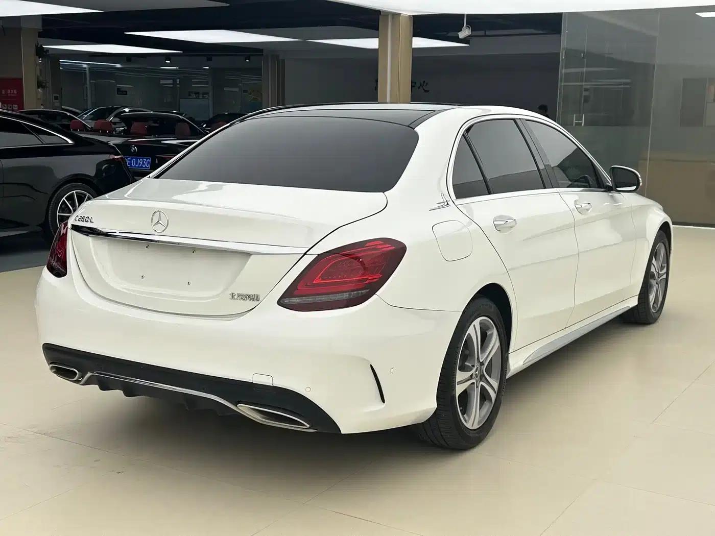 2020 Mercedes-Benz C-Class C 260 L Sport Edition — миниатюра 8