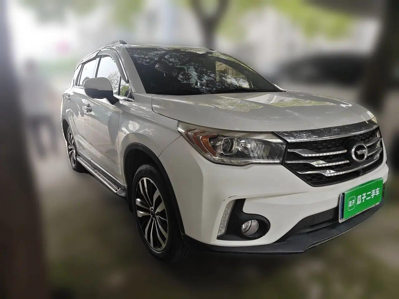 GAC Trumpchi GS4 2017 235T Automatic Two-Wheel Drive Luxury Smart Connectivity Version — миниатюра 3