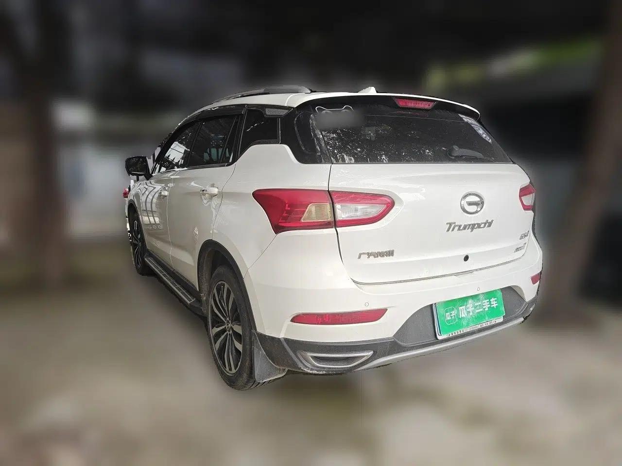 GAC Trumpchi GS4 2017 235T Automatic Two-Wheel Drive Luxury Smart Connectivity Version — миниатюра 4