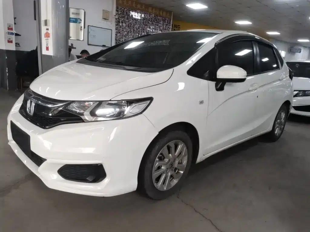 Honda Fit 2018 1.5L CVT Comfort Sunroof Edition — миниатюра 1