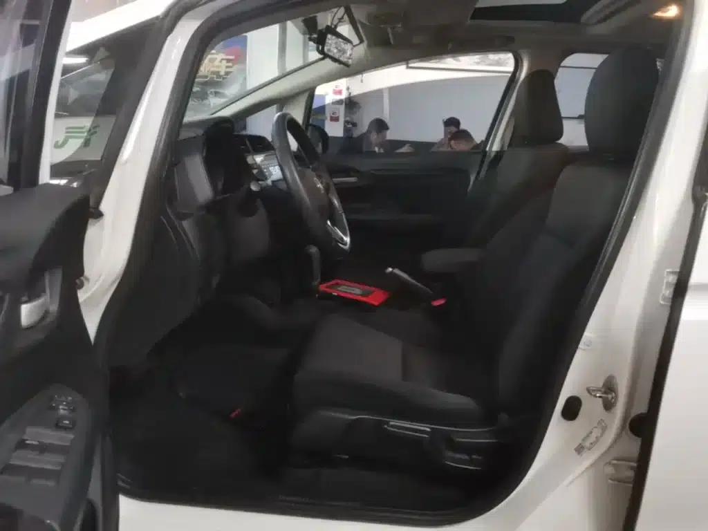 Honda Fit 2018 1.5L CVT Comfort Sunroof Edition — миниатюра 15