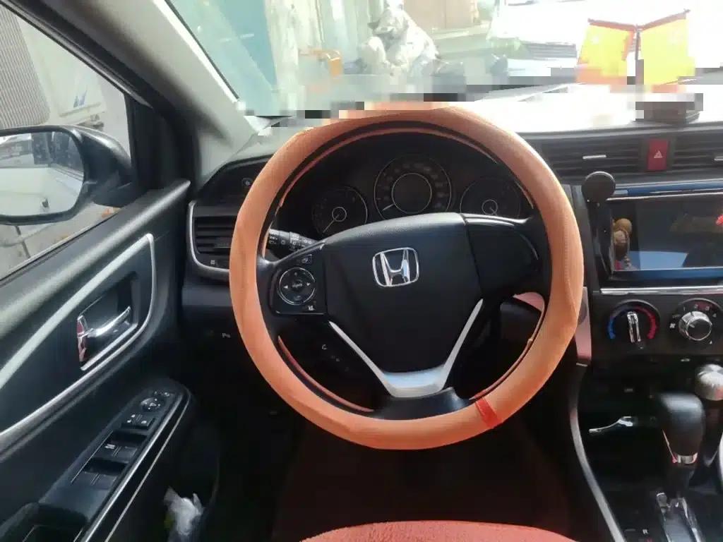 Honda Crider 2016 1.8L CVT Deluxe Edition — миниатюра 3