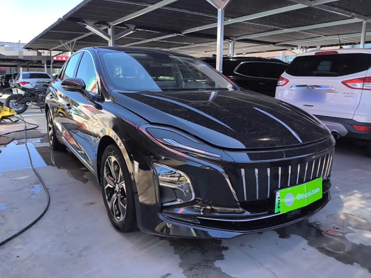 Hongqi E-QM5 2023 Revised Version Basic Travel Edition — миниатюра 3