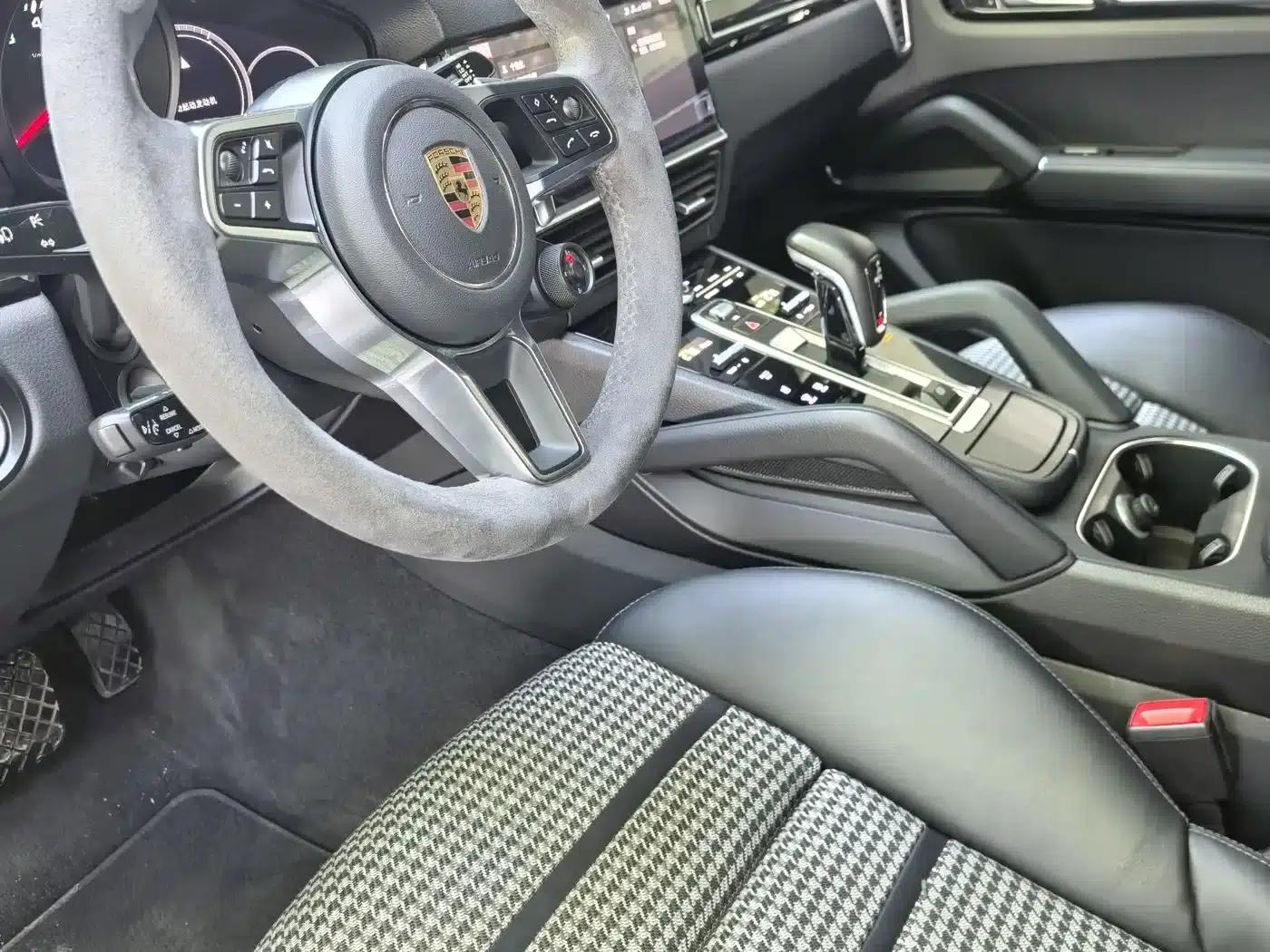 Cayenne 2019 Cayenne Coupé 3.0T — миниатюра 6