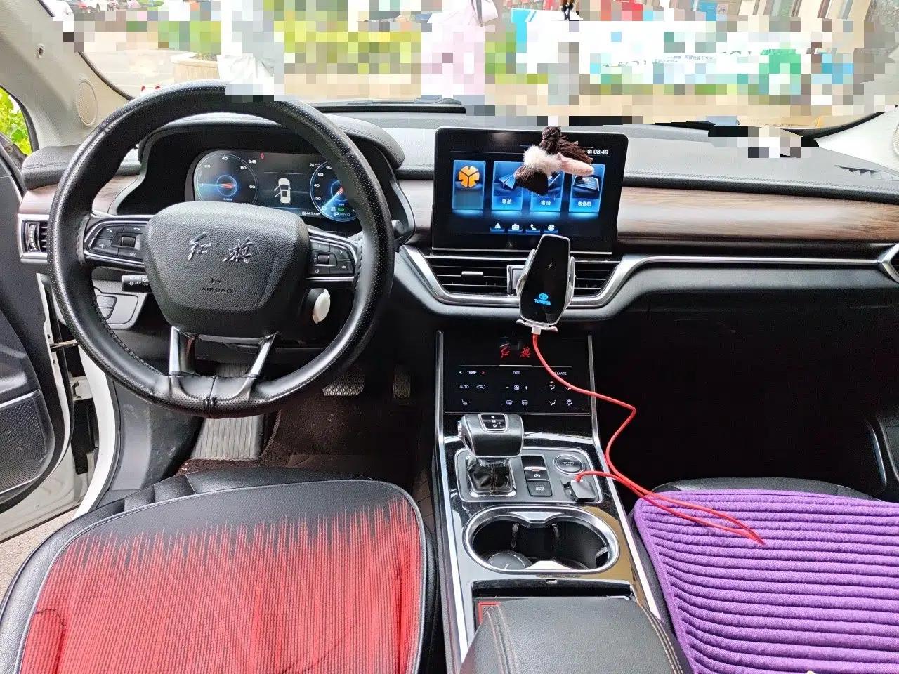 Hongqi E-HS3 — миниатюра 9