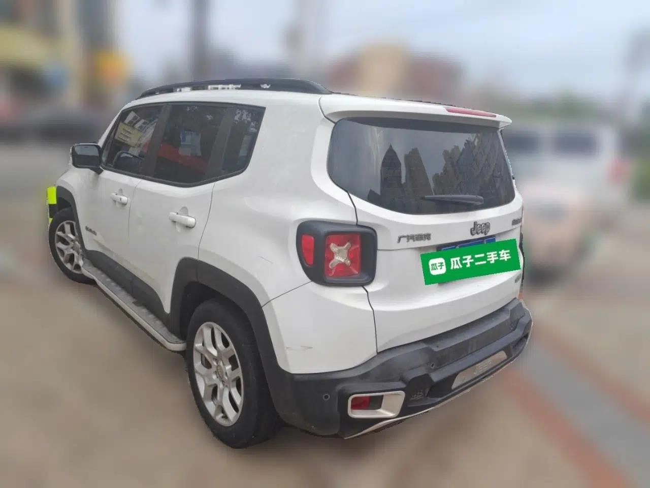 Jeep Renegade 2016 1.4T Automatic Jingneng Edition — миниатюра 4