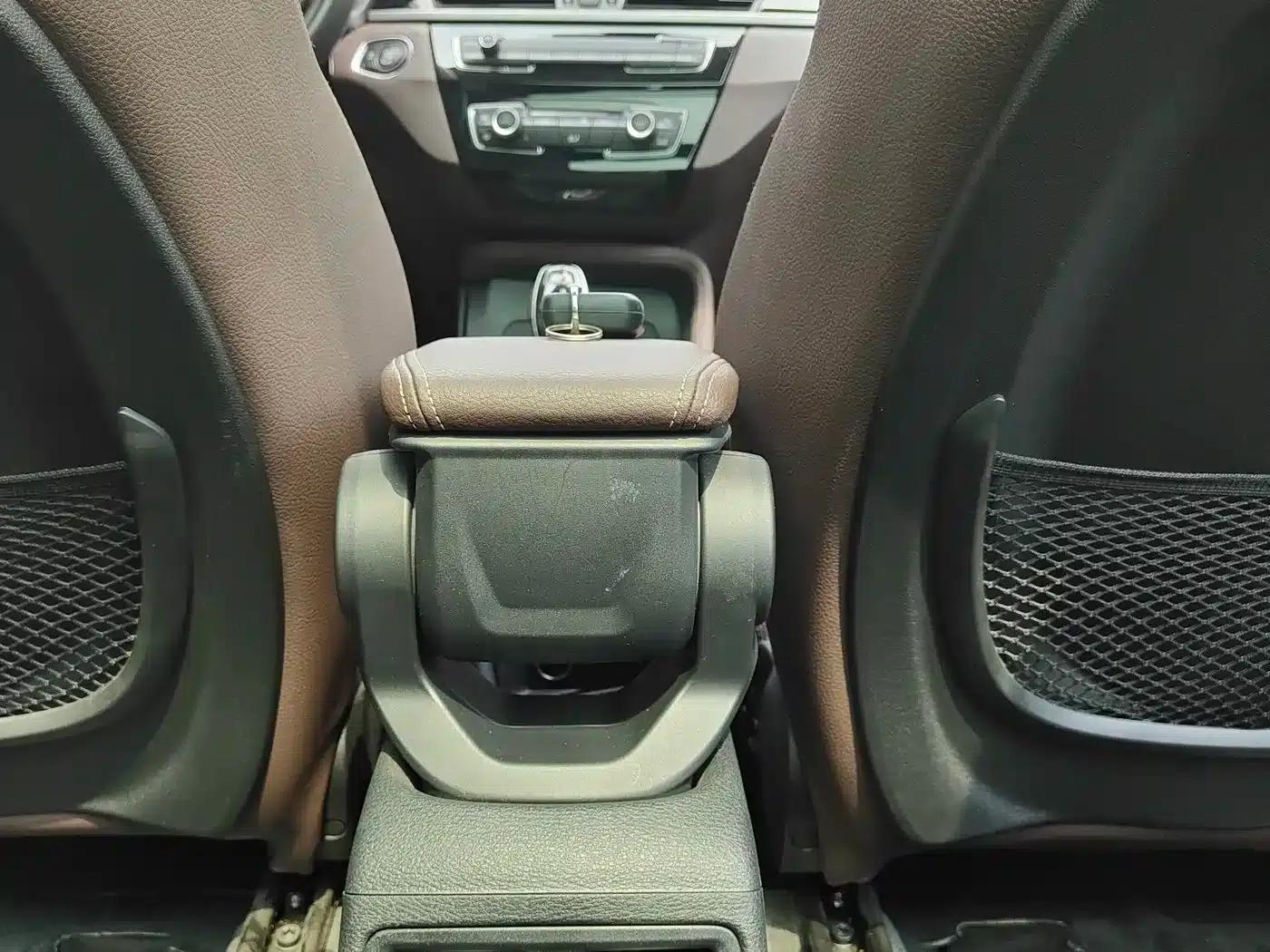 BMW X1 2021 Facelift sDrive25Li Leading Edition — миниатюра 14
