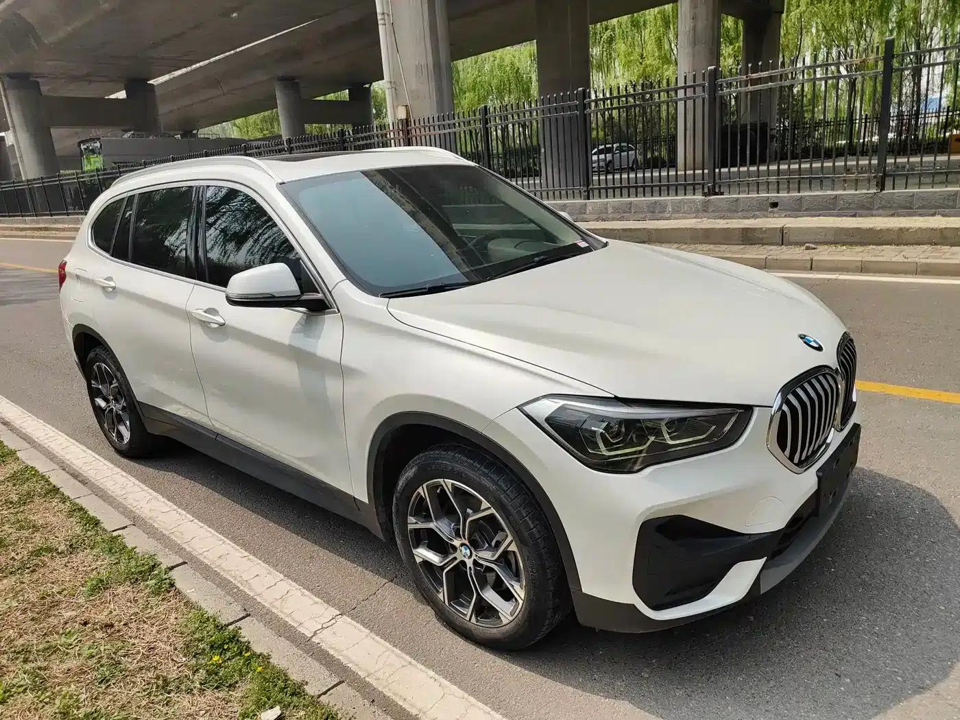 BMW X1 2021 Facelift sDrive25Li Leading Edition — миниатюра 3