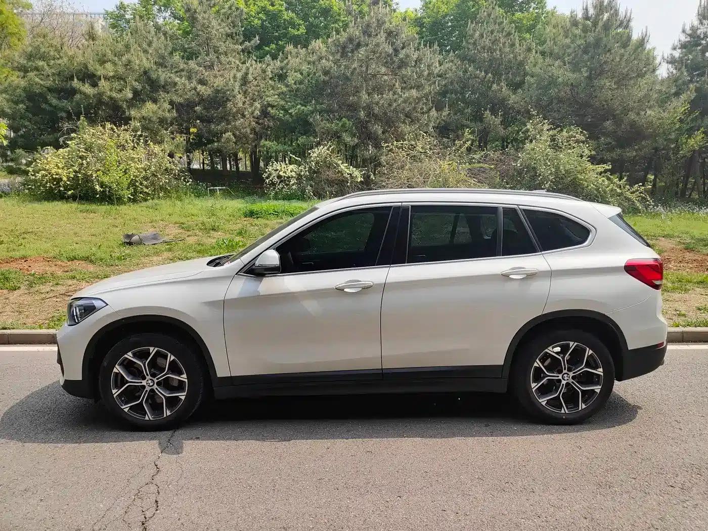 BMW X1 2021 Facelift sDrive25Li Leading Edition — миниатюра 4