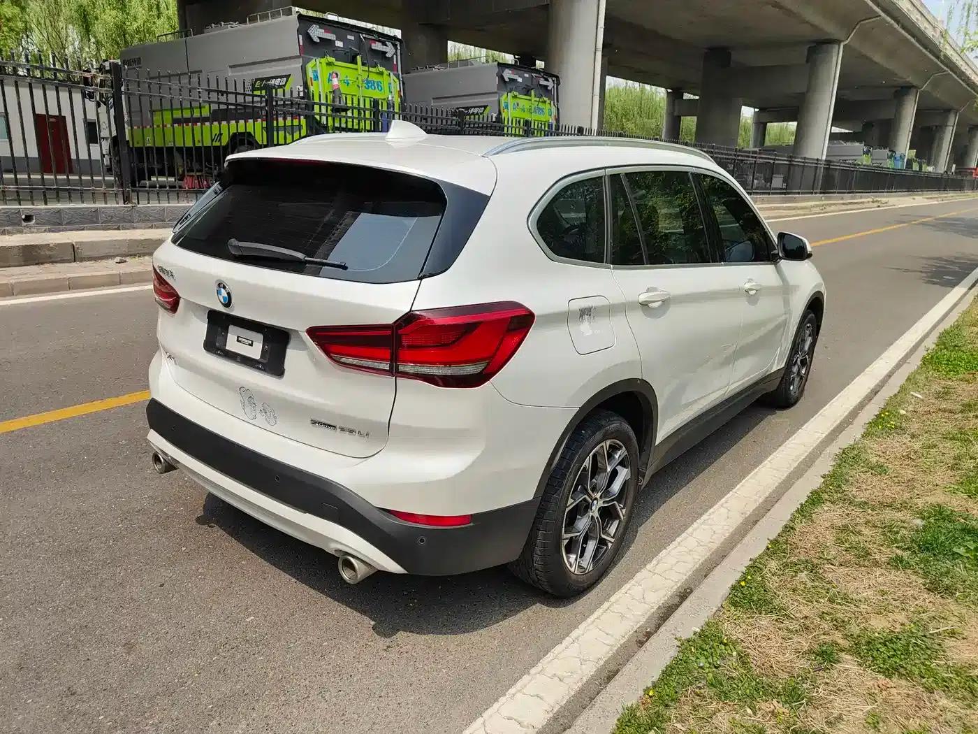 BMW X1 2021 Facelift sDrive25Li Leading Edition — миниатюра 7