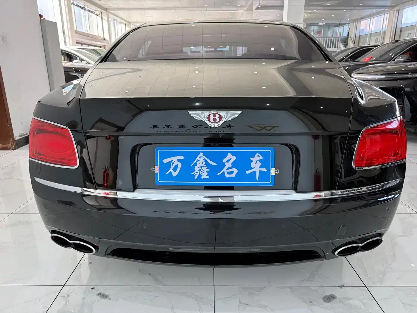 2017 Flying Spur 4.0T V8 Standard Edition — миниатюра 14