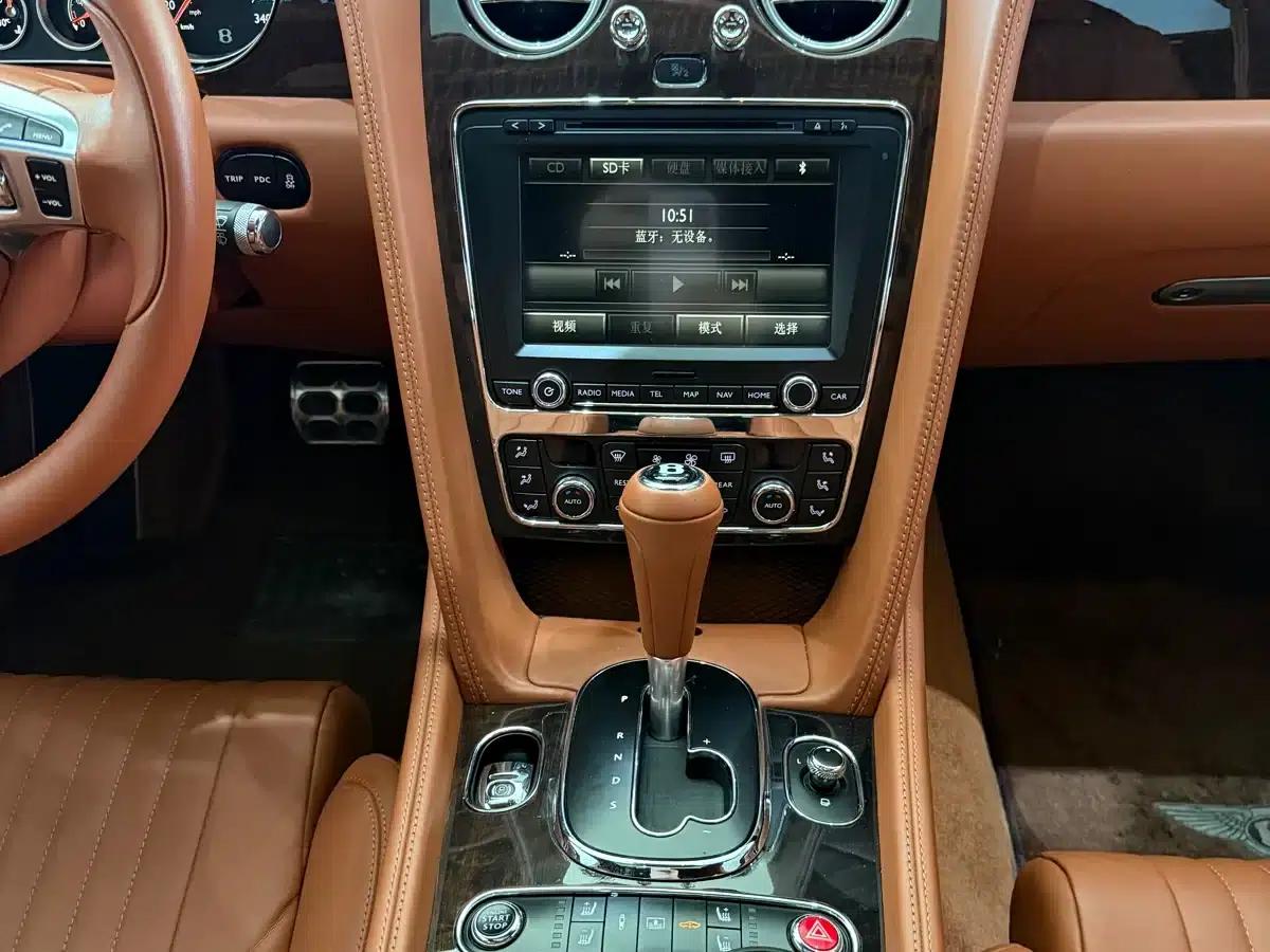 2017 Flying Spur 4.0T V8 Standard Edition — миниатюра 9
