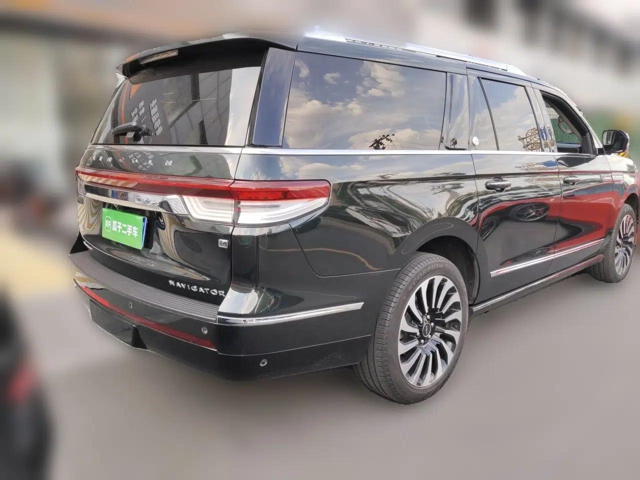 Lincoln Navigator — миниатюра 6