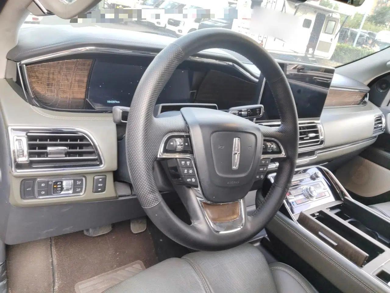 Lincoln Navigator — миниатюра 10