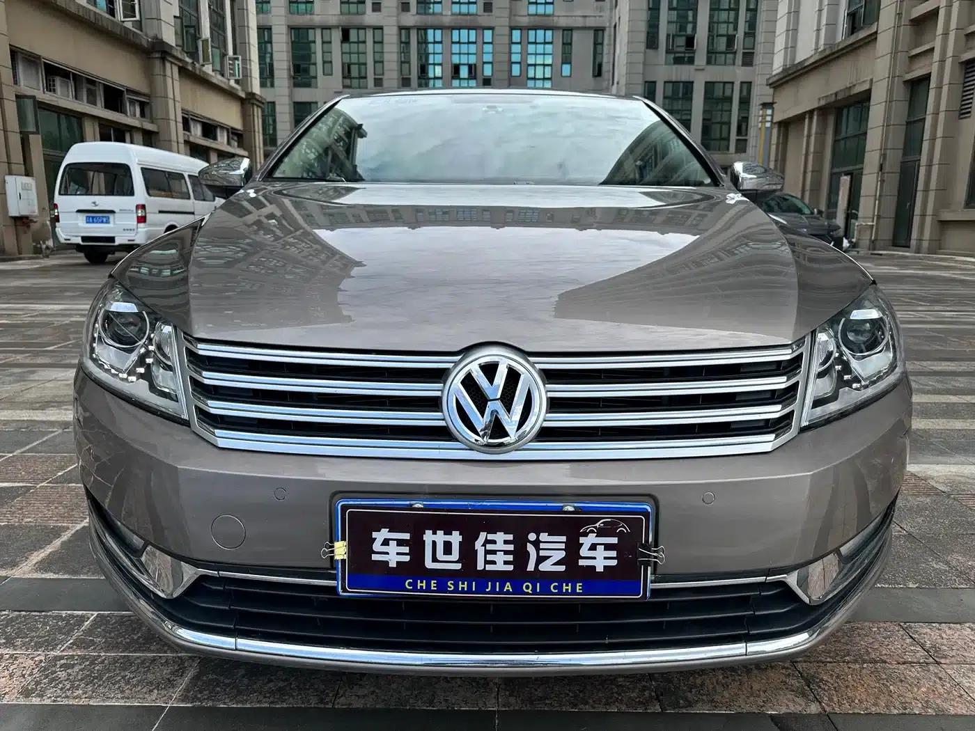2015 Volkswagen Magotan Facelift 1.8TSI Luxury Model — миниатюра 2
