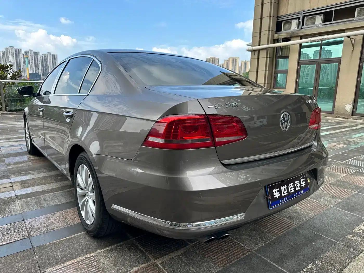 2015 Volkswagen Magotan Facelift 1.8TSI Luxury Model — миниатюра 4