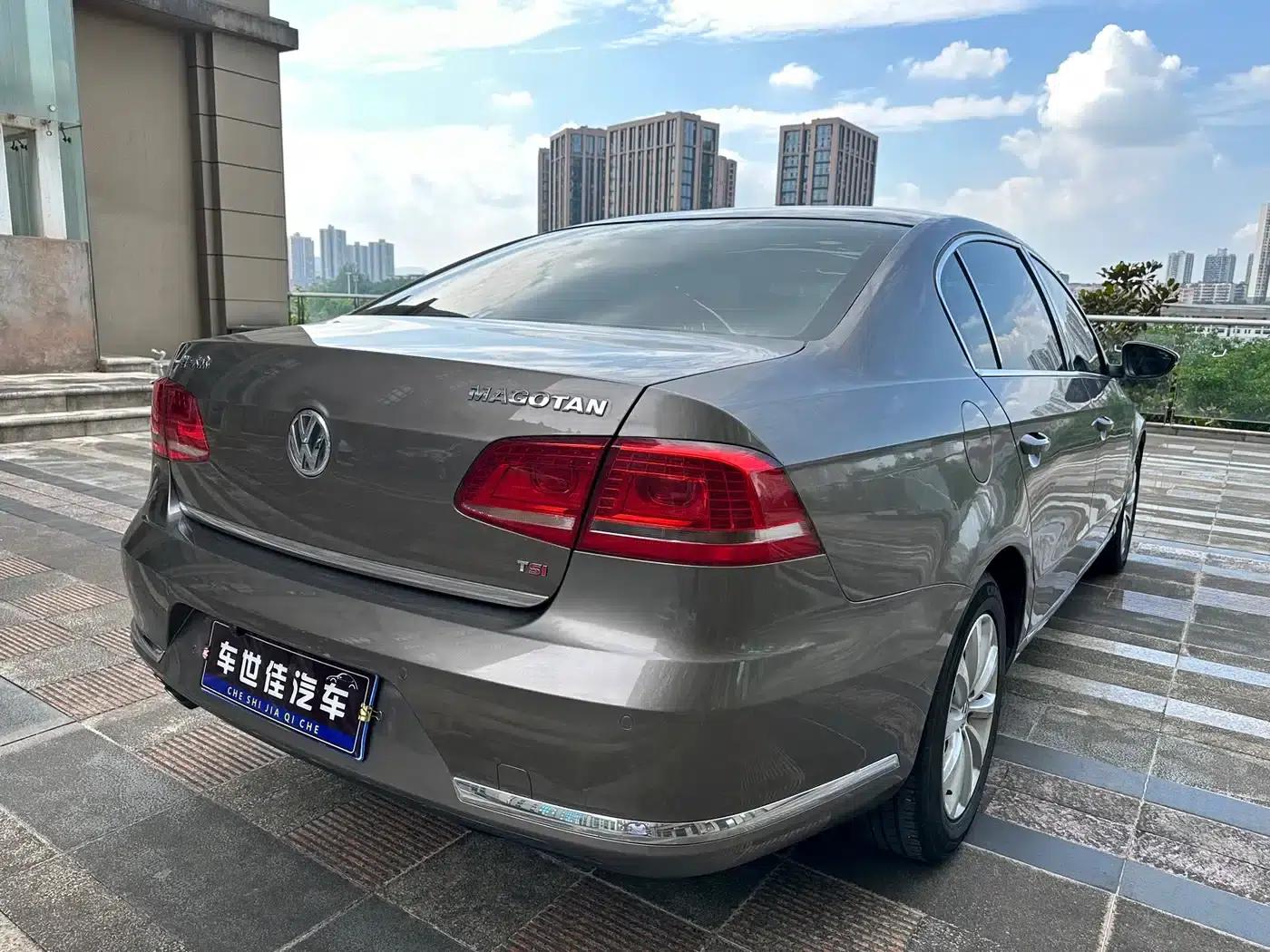 2015 Volkswagen Magotan Facelift 1.8TSI Luxury Model — миниатюра 6
