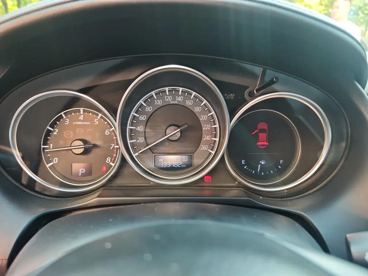 Mazda Atenza 2017 2.5L Blue Sky Prestige Edition — миниатюра 11