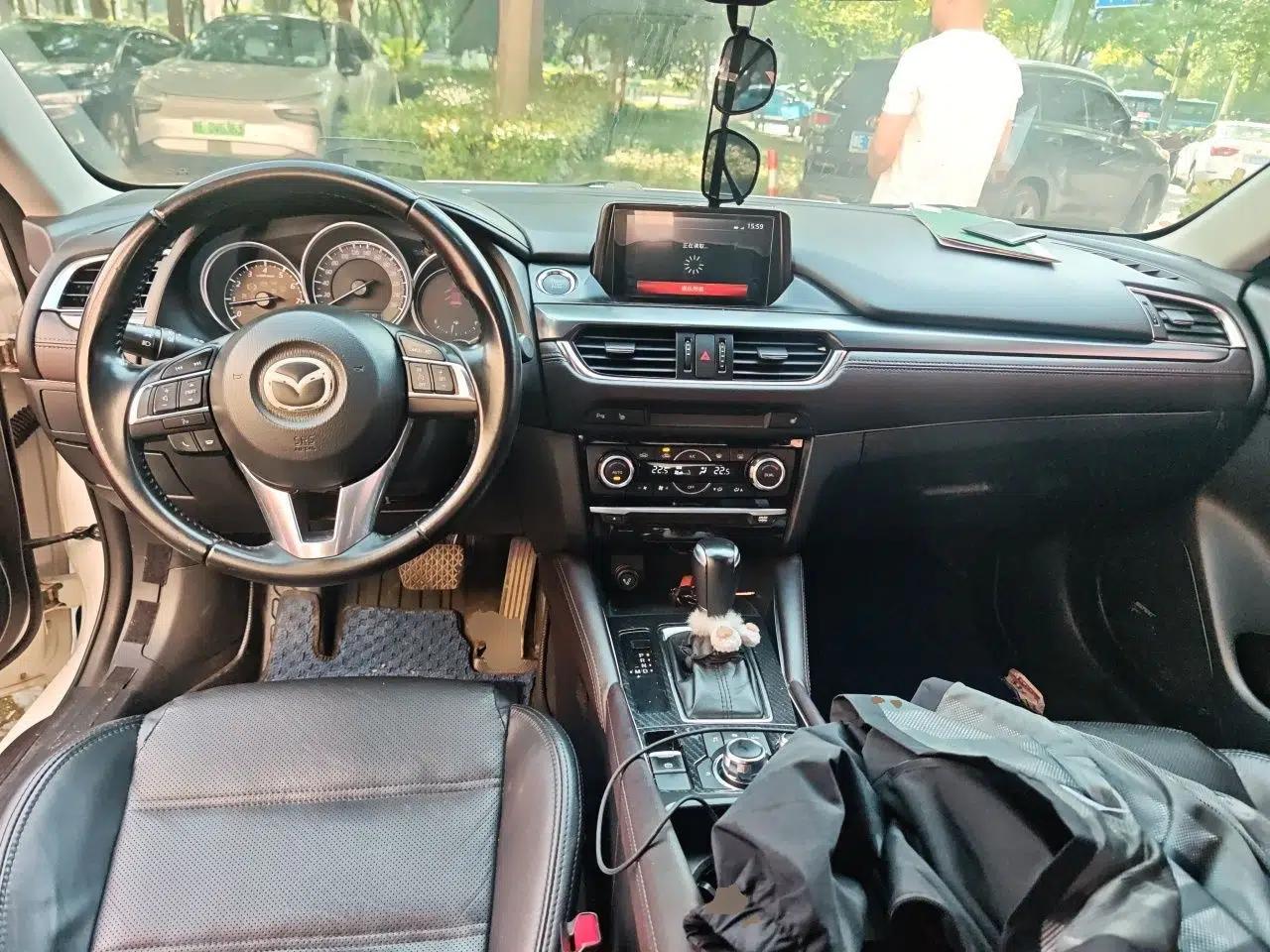 Mazda Atenza 2017 2.5L Blue Sky Prestige Edition — миниатюра 9